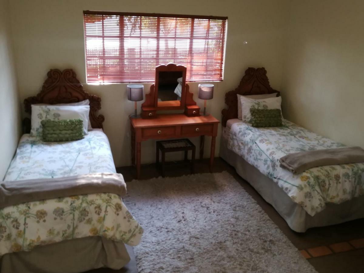 Macnut Bed And Breakfast Mbombela Extérieur photo