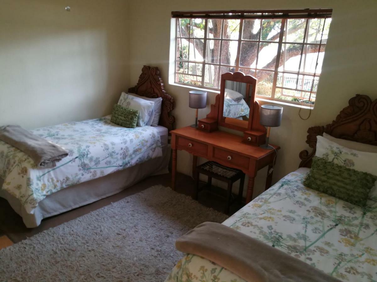 Macnut Bed And Breakfast Mbombela Extérieur photo