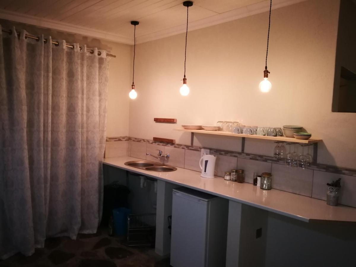 Macnut Bed And Breakfast Mbombela Extérieur photo